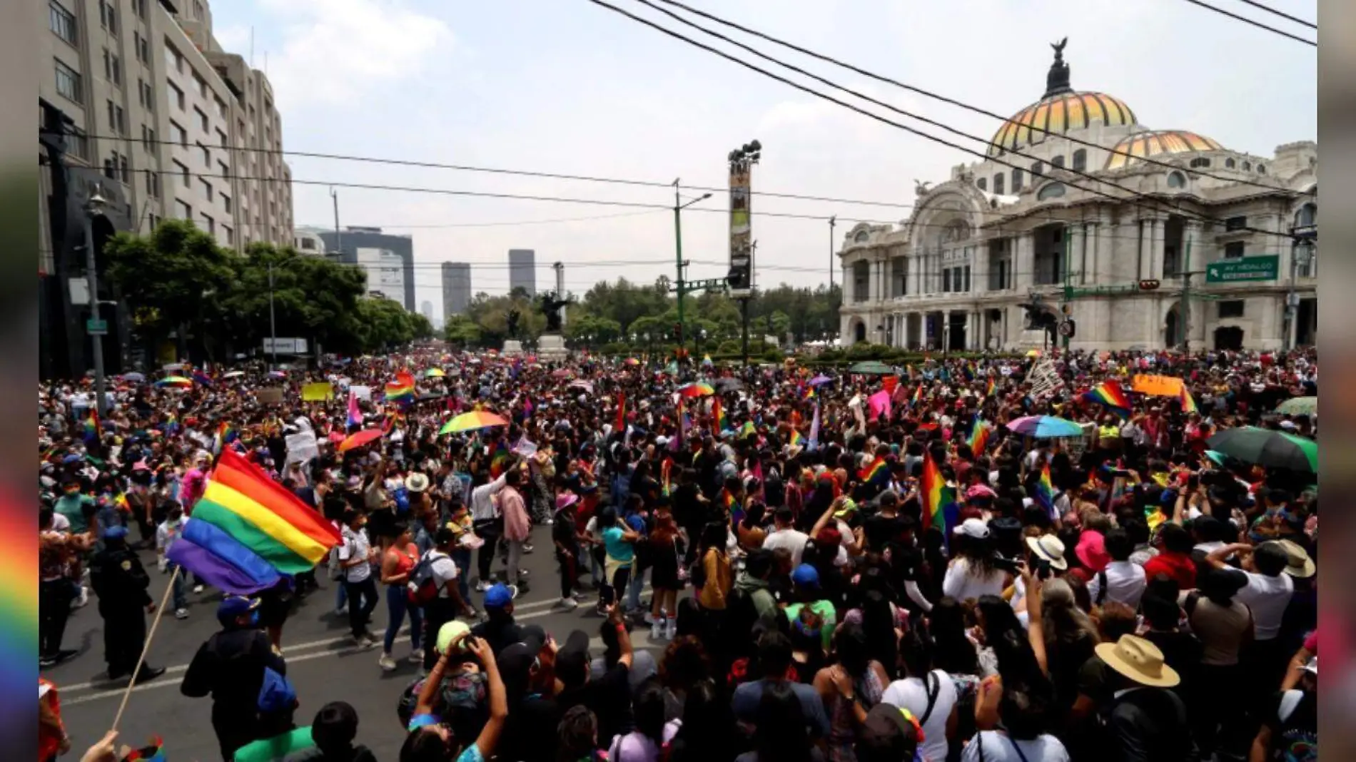 alejandro aguilar marcha gay2 (1)